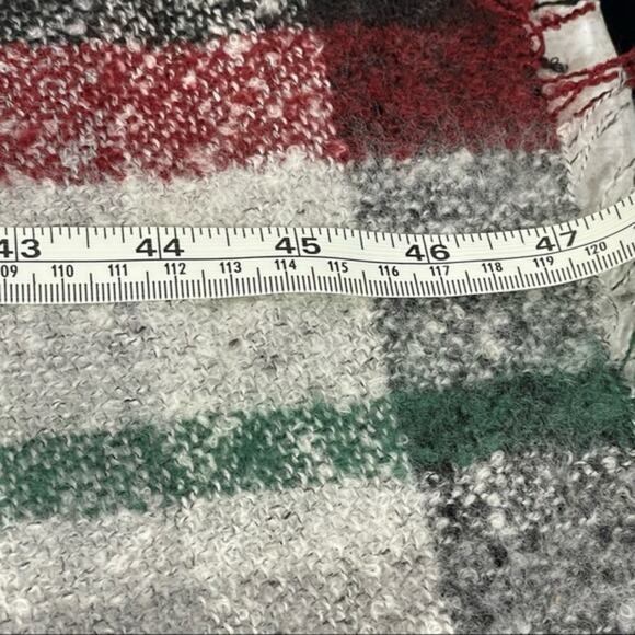 DAVID AND YOUNG Black Plaid Square Scarf  Stylish & Cozy  NWT - Picture 12 of 12